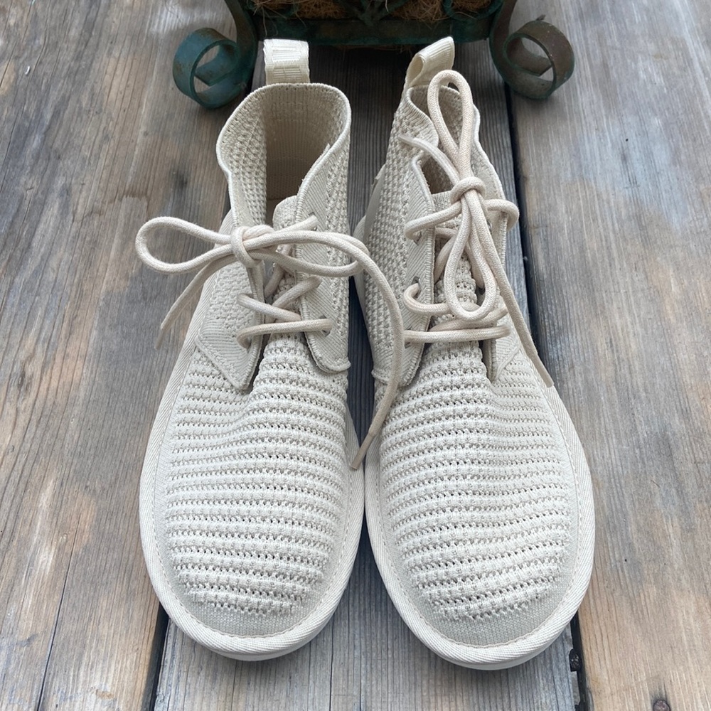 UGG knit shoes, size 8